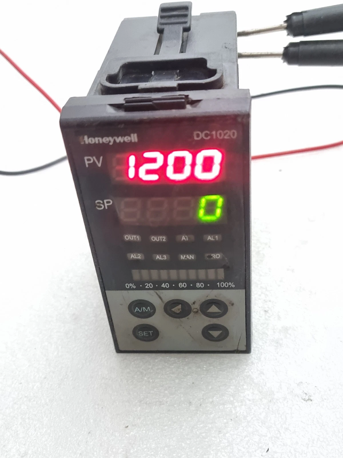 Honeywell DC1020CT-31100B-E Temperature Controller DC1020 Ac 85~265V (Used)